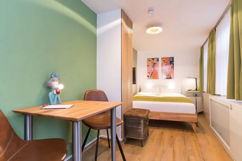 Economy room in mint